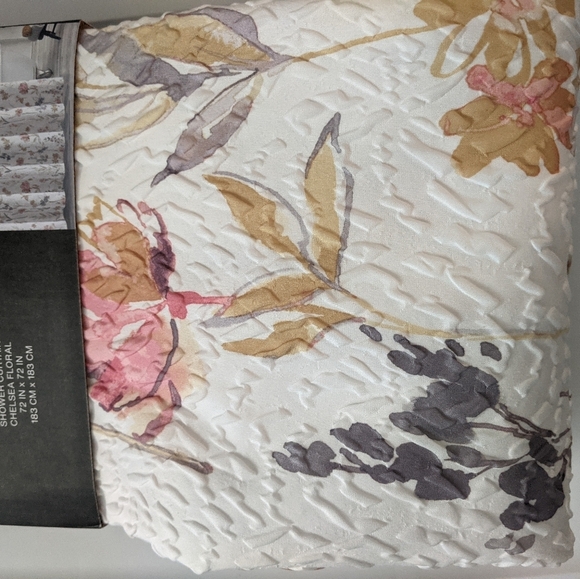 DKNY Floral Chelsea Textured Microsulpt Fabric Shower Curtain 72" x 72" - Picture 3 of 5